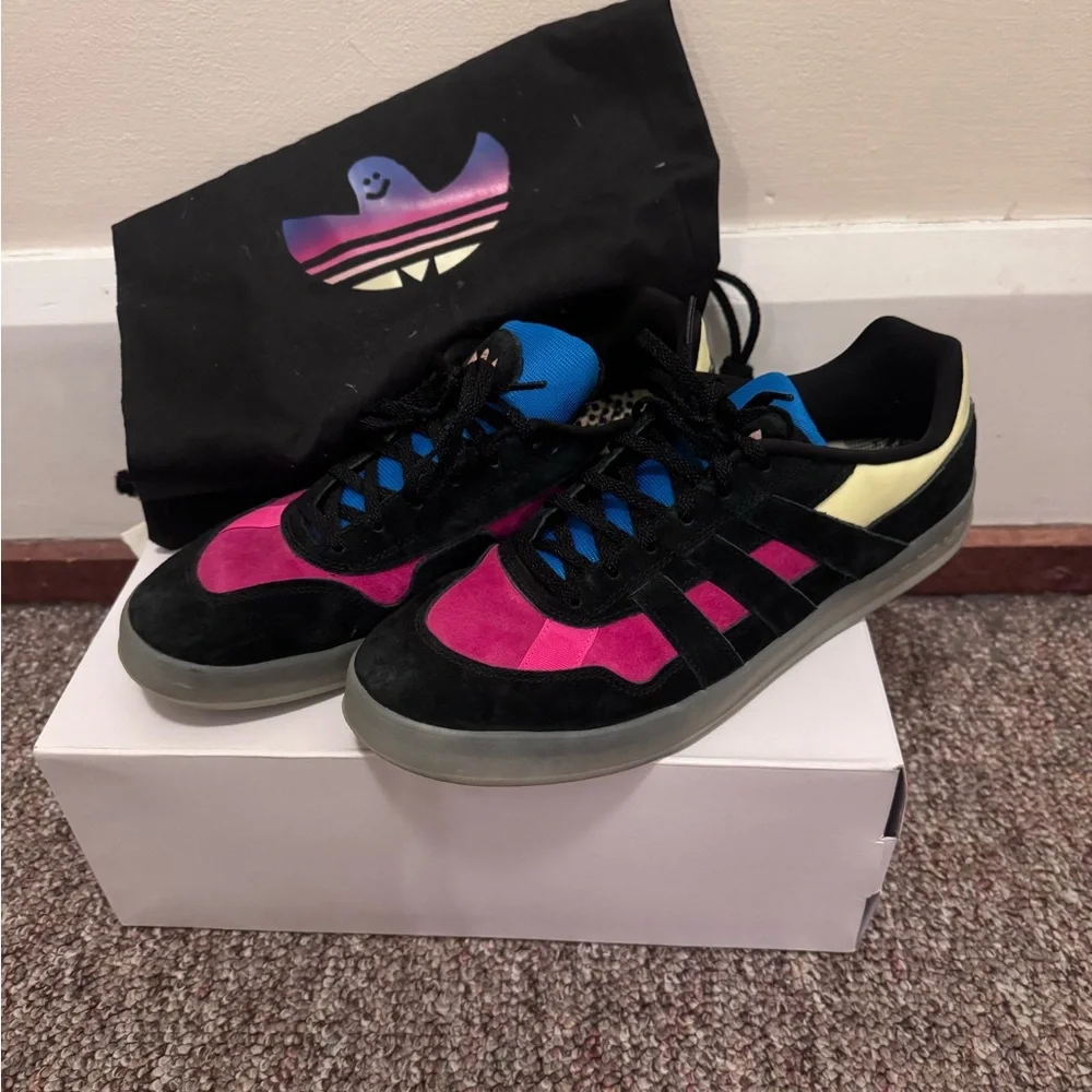 Adidas Black and Pink Sneakers - Picture 1 of 4
